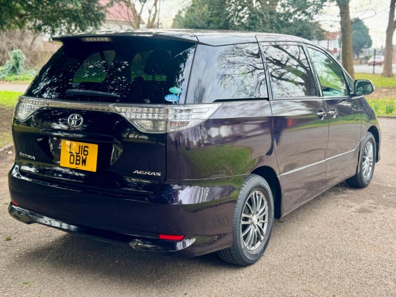 TOYOTA ESTIMA