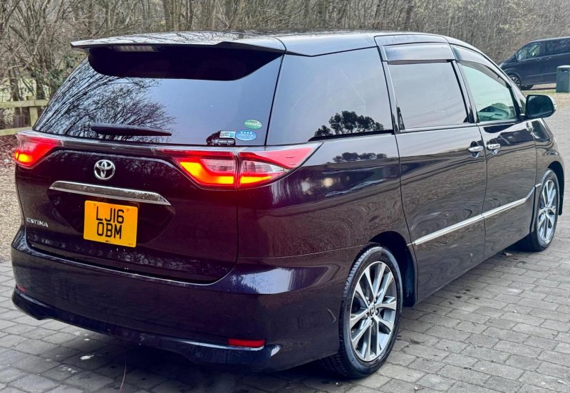 TOYOTA ESTIMA