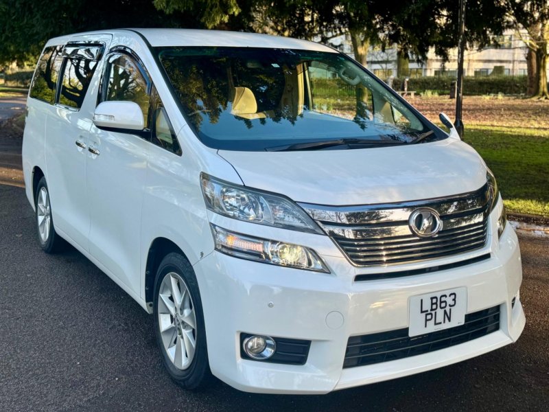 TOYOTA VELLFIRE