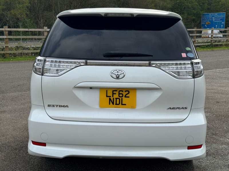 TOYOTA ESTIMA