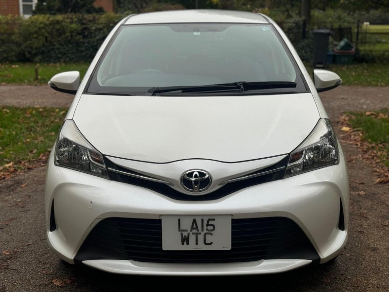 TOYOTA VITZ