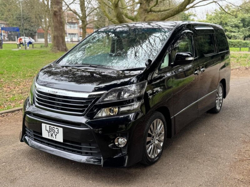 TOYOTA VELLFIRE
